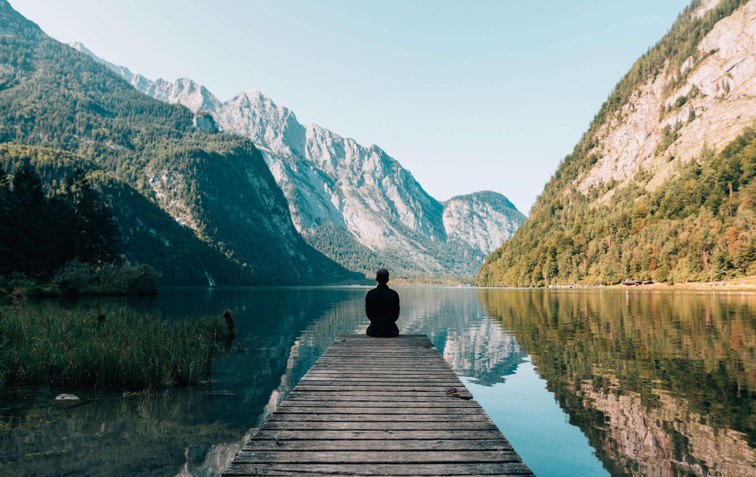 Find qualified psychologist services in Geelong with Helen Handsjuk